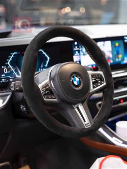 بی ئێم دەبڵیو X7